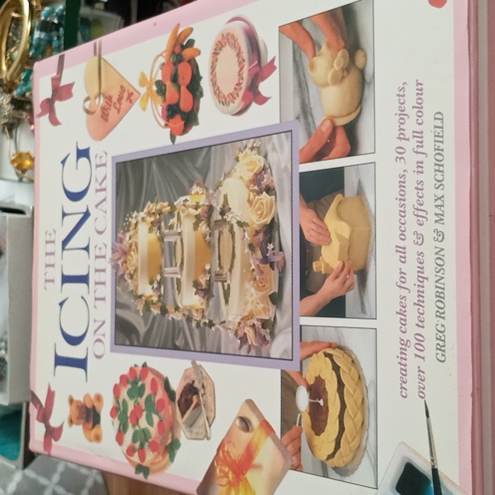 The Icing On The Cake By Greg Robinson &Max Schofield
